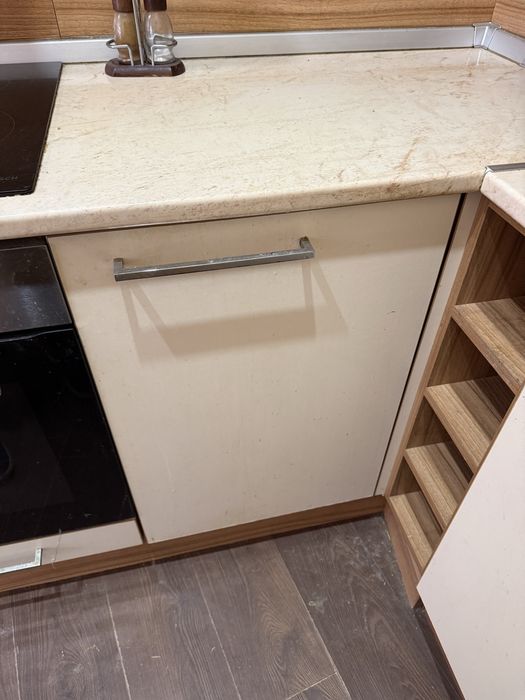 Продавам  разглобена  кухня