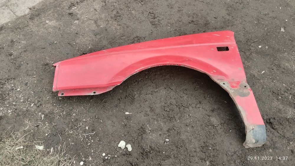 Продам крыло пасат б3 продам