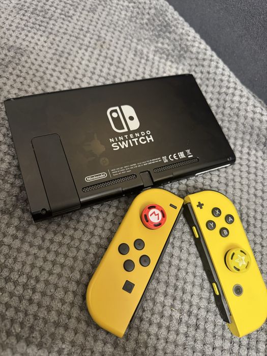 Nintendo Switch прошитая Let’s Go Pikachu + игры + Доп. корпус + чип