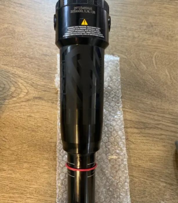 Шокове Rock Shox Deluxe