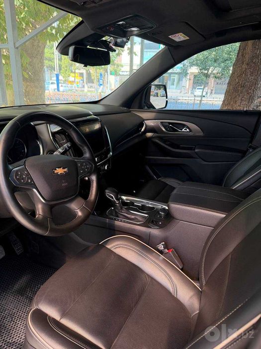 Chevrolet Traverse Premier-2 3.6L