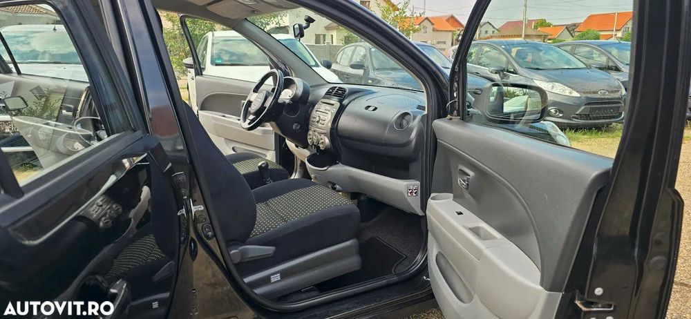 RATE&CASH Daihatsu Sirion 4x4 an 2009 benzina aer conditionat