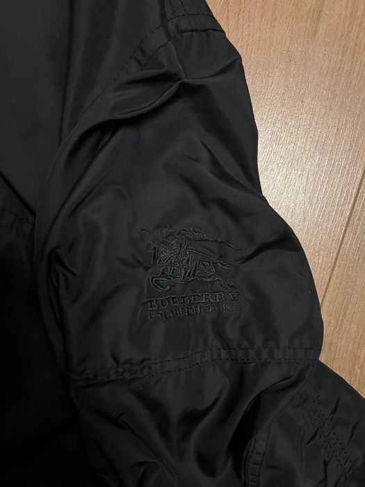 Jacheta Burberry/Geaca Burberry