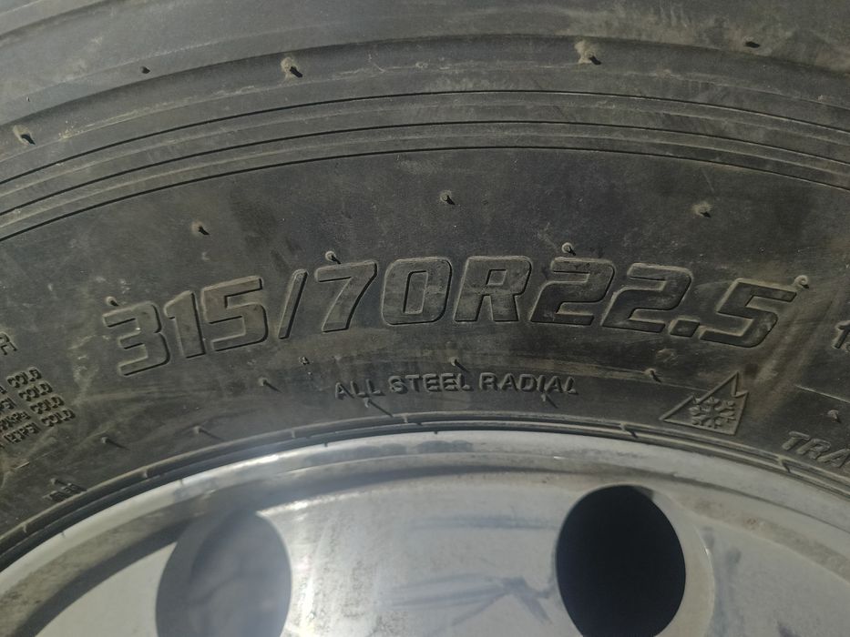 Шина с диском новый