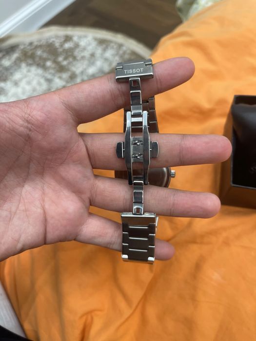 Часы tissot продам