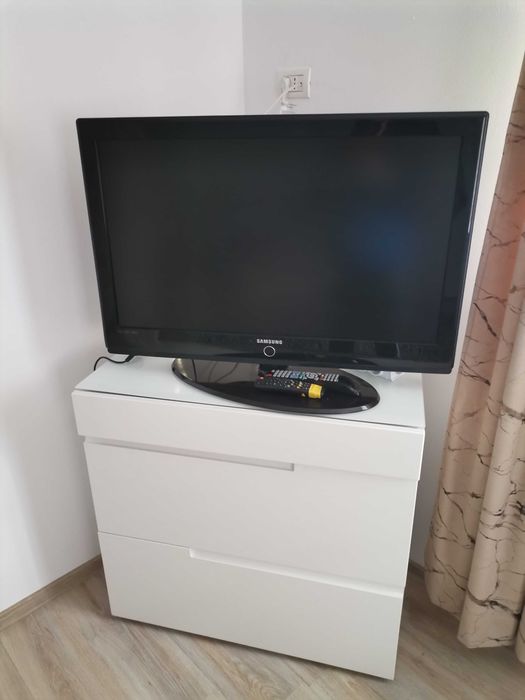 De vânzare televizor