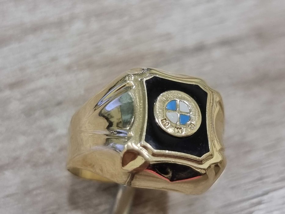 Мъжки златен пръстен /Емблема на BMW