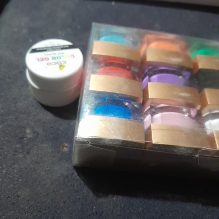 Лаки и гель для ногтей