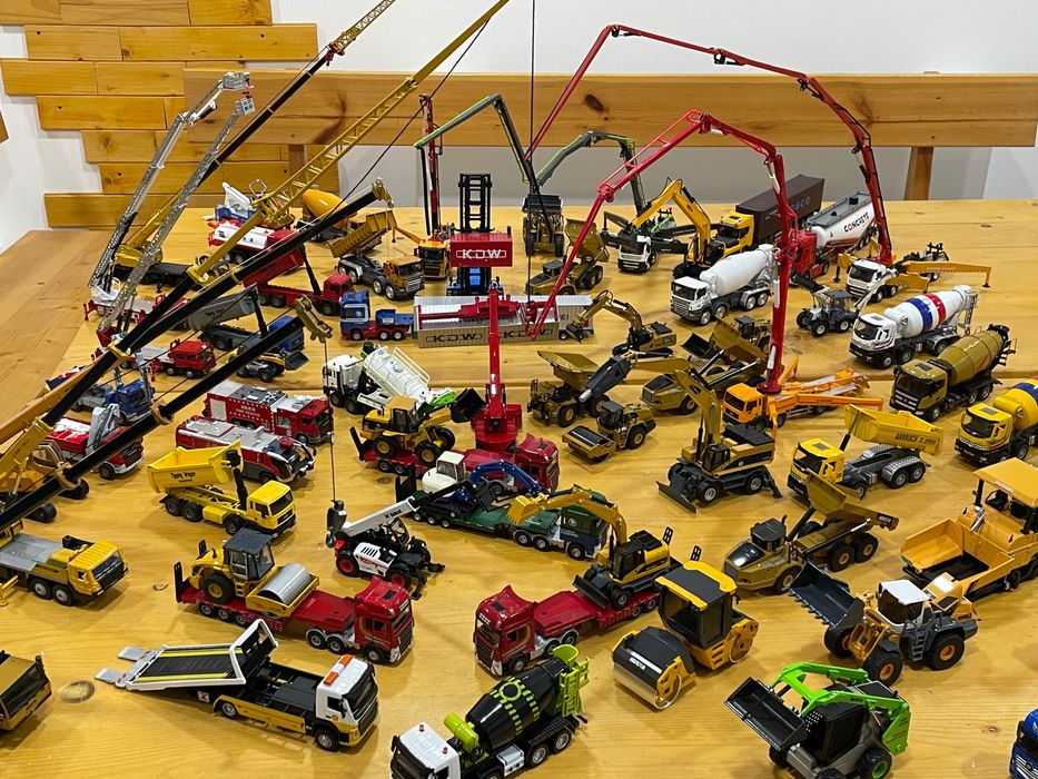 Метални макети 1:50