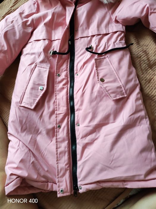 Продам пуховик на девочку