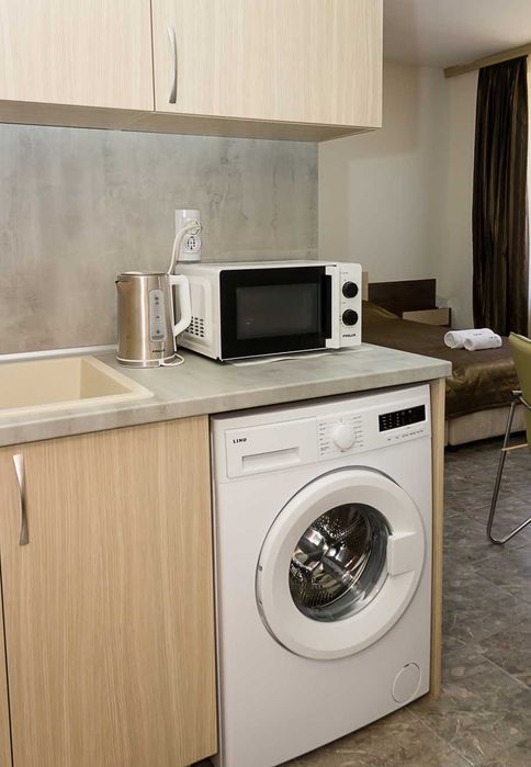 Дава се под наем Едностаен апартамент в к.к. Св.Св. Константин и Елена - 40 кв.м за 350 € - Снимка #7