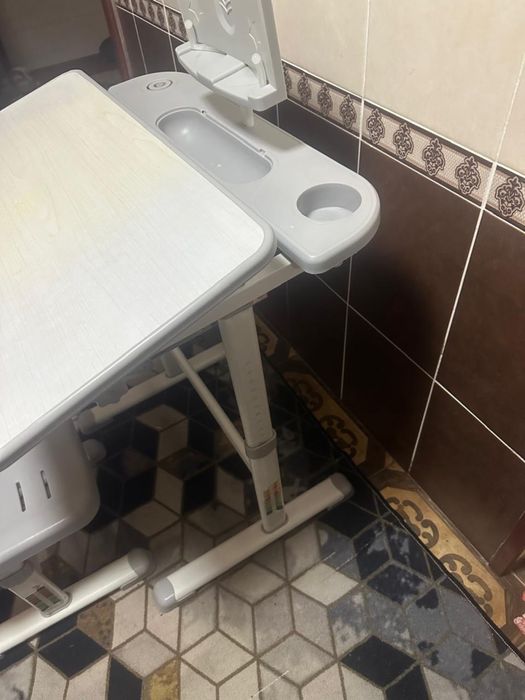 Продам парту со стулом