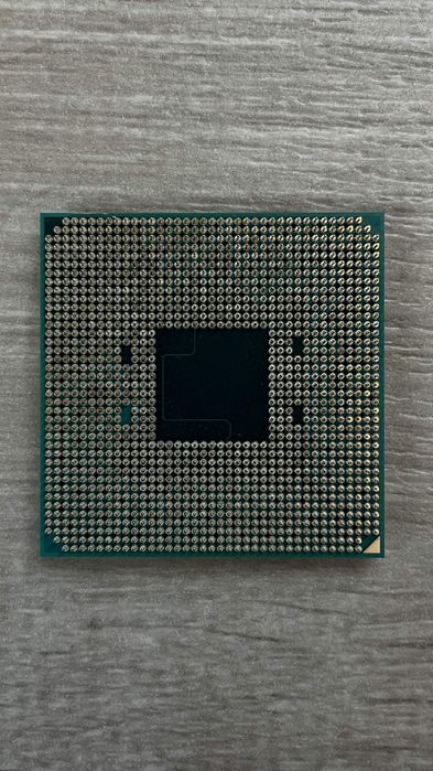 Процесор AMD Ryzen 5 2400g