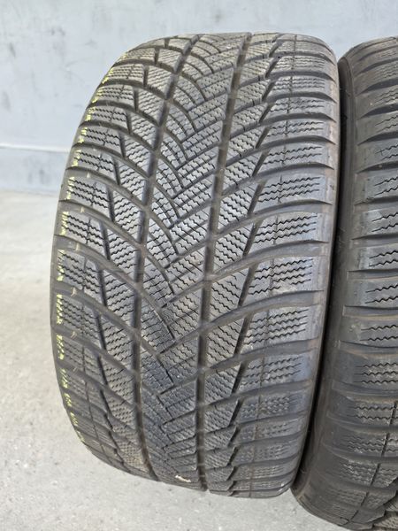 245/40/18 BRIDGESTONE 4бр