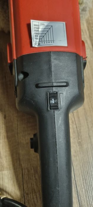 ротационна полирмашина 1200w