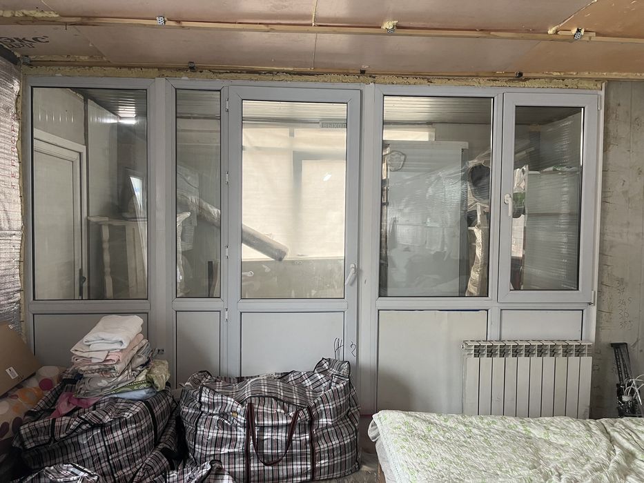 Продам витражные двери