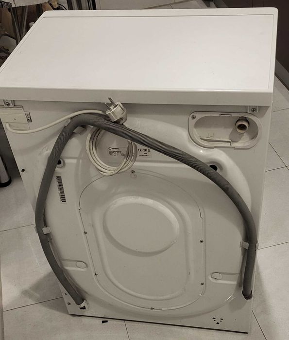 Masina spalat Slim Indesit WS105TX (defecta)