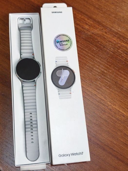 Продаются смарт часы Samsung Galaxy Watch 7 (44")