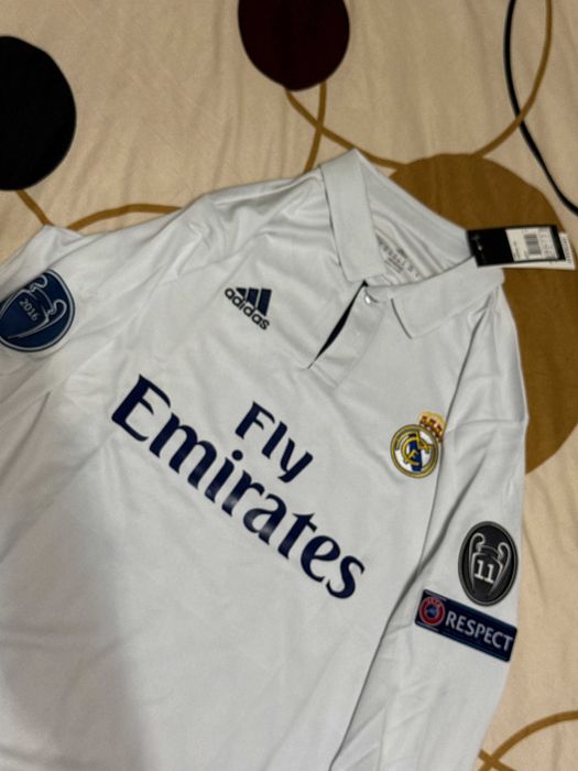Bluza Ronaldo Real Madrid 2017 home badge uri