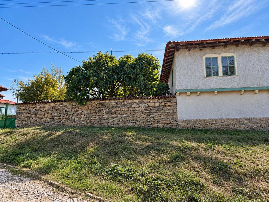 Продава се Къща в с. Звезда, Област Търговище - 80 кв.м за 363 €/кв.м - Снимка #3