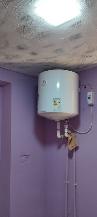 Продается домик в общем дворе  35000уе договорная