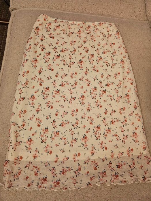 Цветна права поличка S