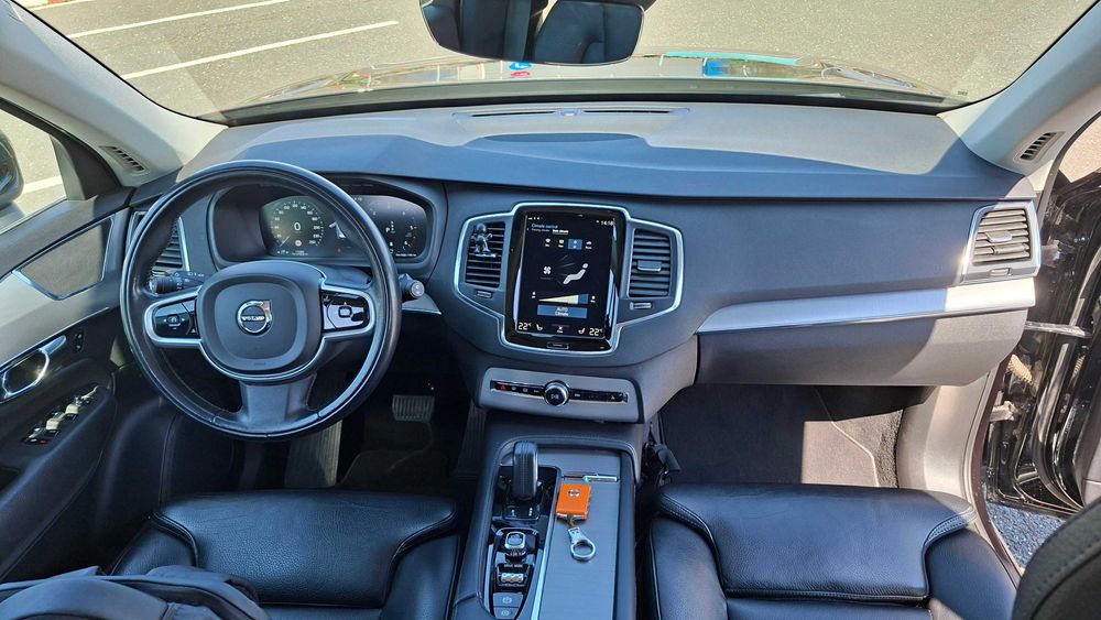 VOLVO XC90 Geartronic Momentum PRO