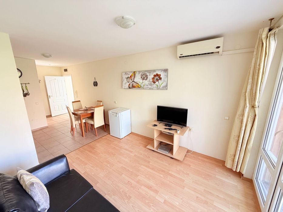 Продава се Тристаен апартамент в к.к. Слънчев бряг - 72 кв.м за 1249 €/кв.м - Снимка #3