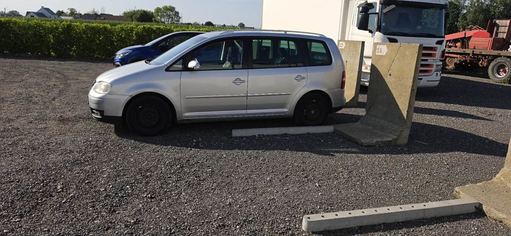 VOLKSWAGEN Touran 2004 — imagine 2
