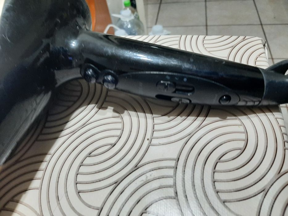 Uscătoare de păr second-hand