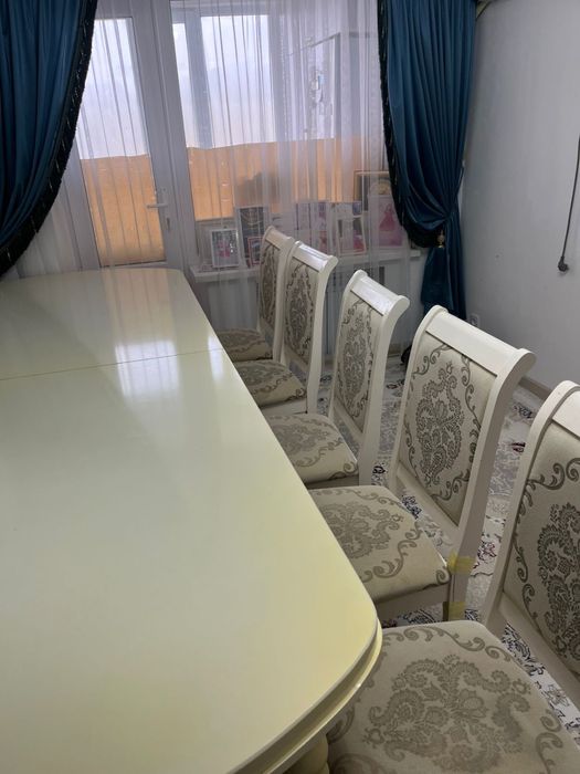 Продам Стол,стулья