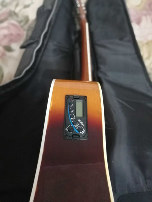 продам гитару норма..