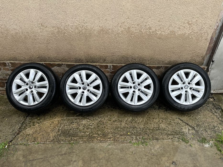 Оригинални джанти с гуми за Renault Megane IV 5x114,3 16”