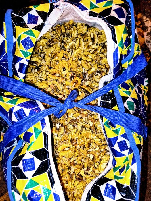 De vânzare miez de nucă