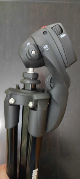 Фотостатив Manfrotto Compact Action Black