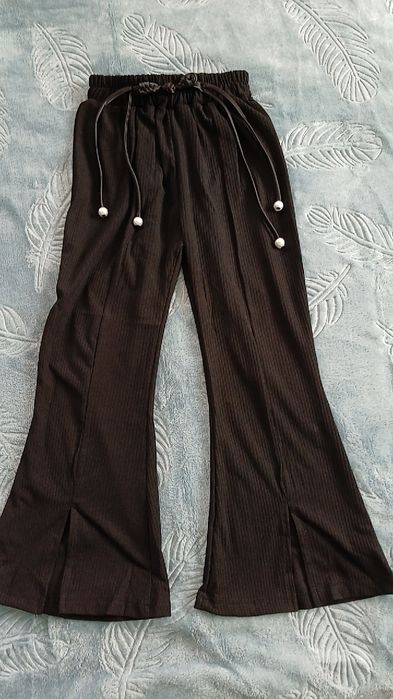 Bolajonlar Kiyimlari. Yangi.