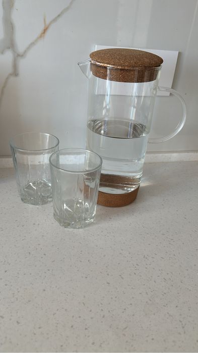 Графин со стаканами