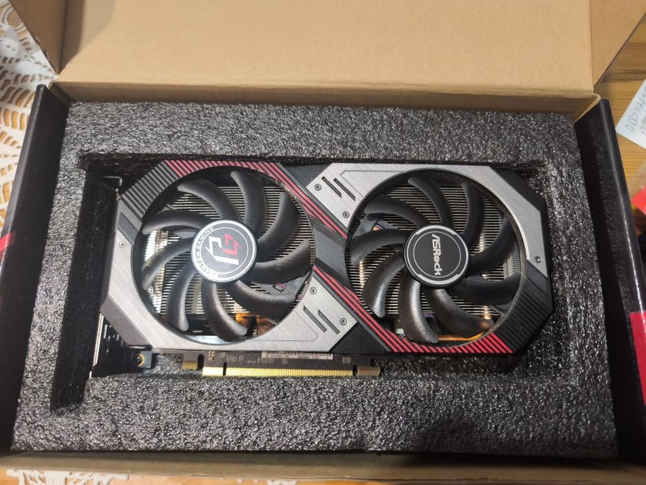 Видеокарта ASRock Phantom Gaming Radeon RX 5600 XT 6GB OC