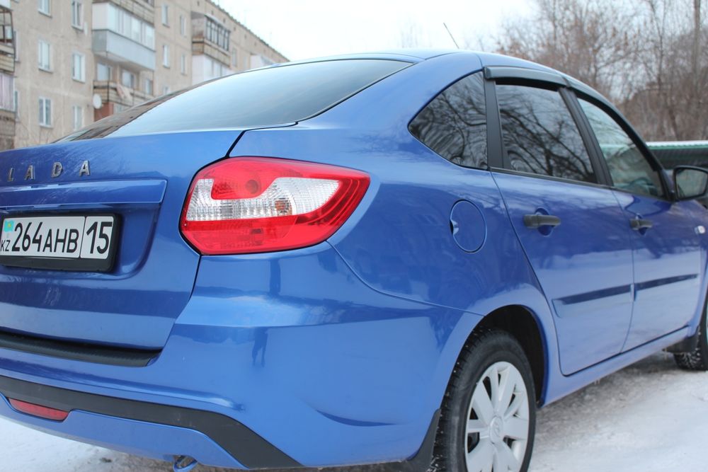 Гранта лифбек 2022