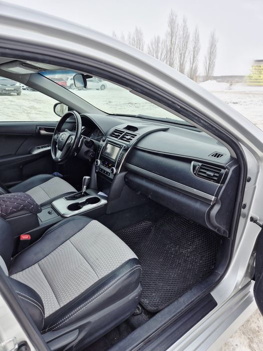 Продам Тайота Камри 50