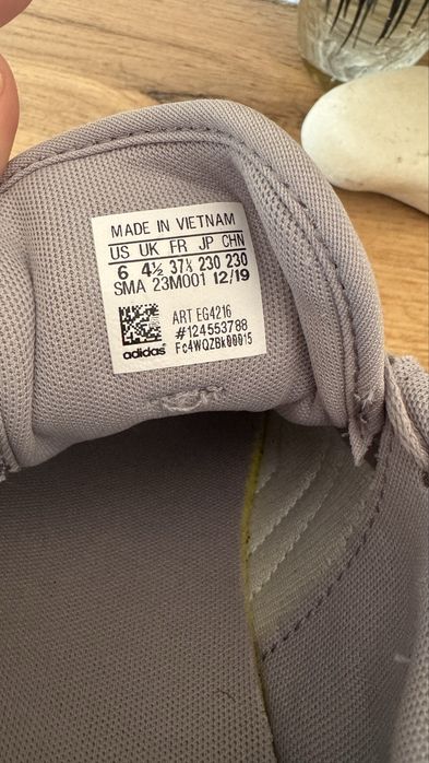 Дамски маратонки Adidas номер 37 1/3