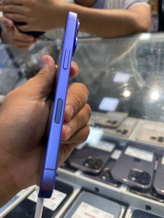 Iphone16 ozi kok rang 128gb