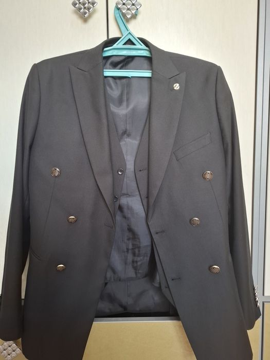 Костюм тройка, 48 р