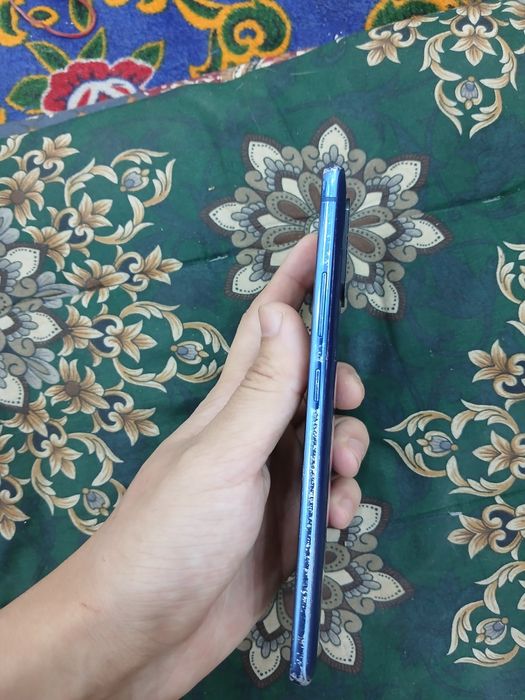 S10 Lite продается