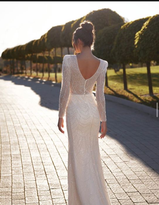 Vand rochie de mireasa (sirena)