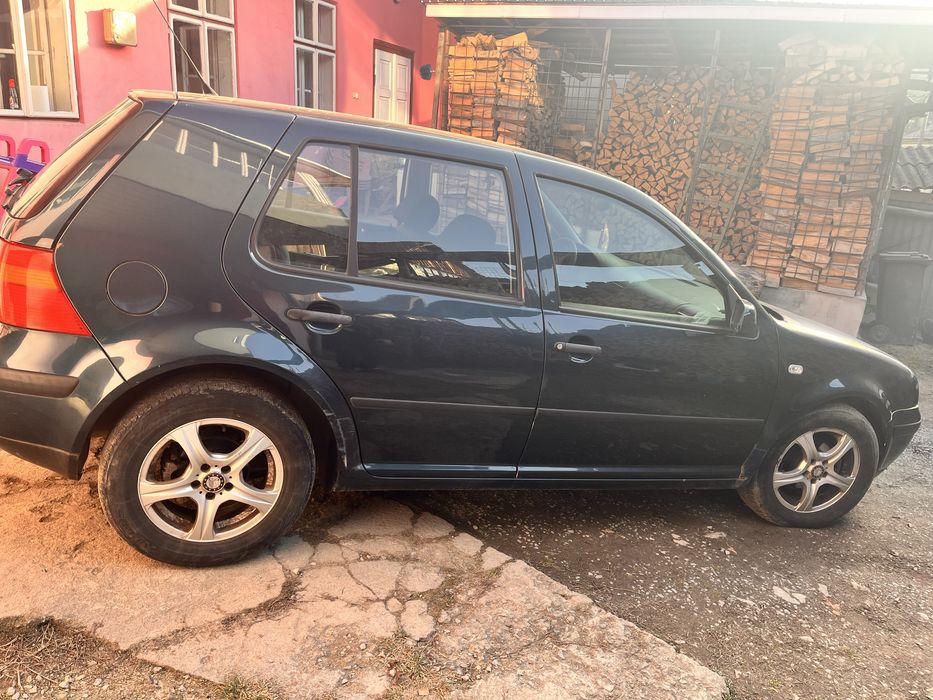 Golf 4 in stare buna