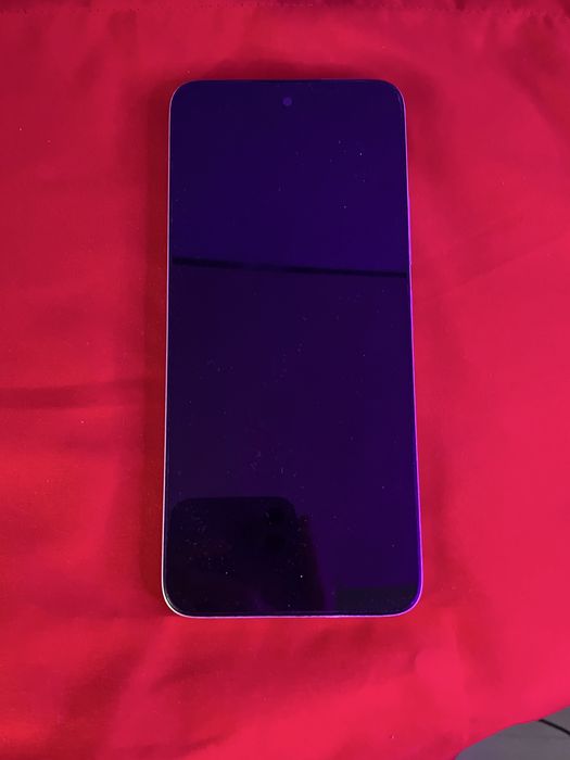 Продам телефон redmi 12 срочно.