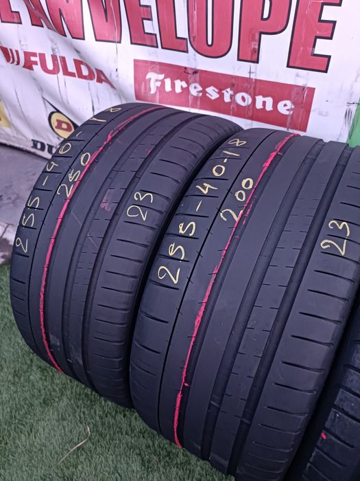 255.40.18-225.45.18 2x Michelin 2x Goodyear