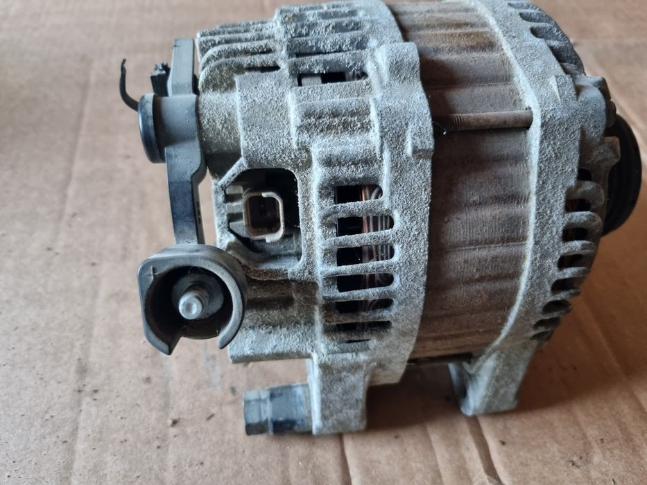 Alternator 2.0, 2.2 HDI Peugeot 307, 407, 607, 807, Citroen C4, C5, C8