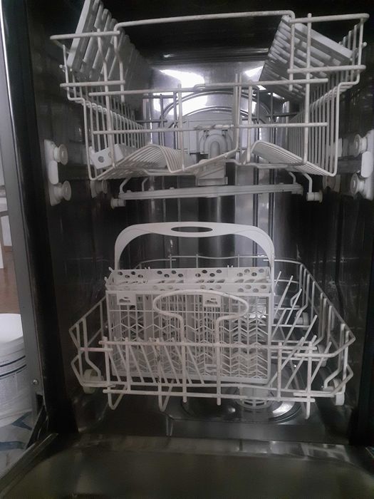 Посудомоечная машина рабочая
